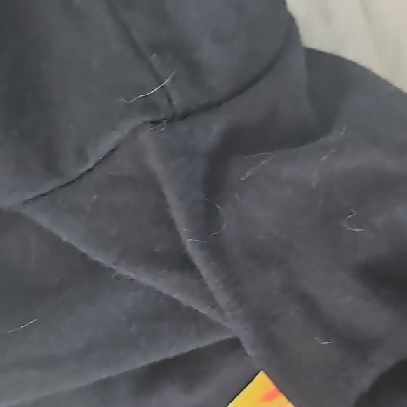 Gildan Black Short Sleeve Tee with Red and Yellow Superbowl Graphics NWOT - Picture 11 of 14